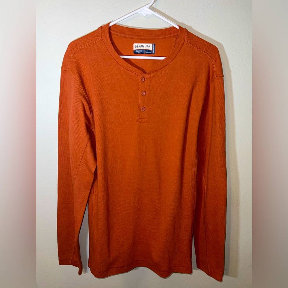 Magellan Outdoors Men’s Orange Long Sleeve Tee! Size Large.